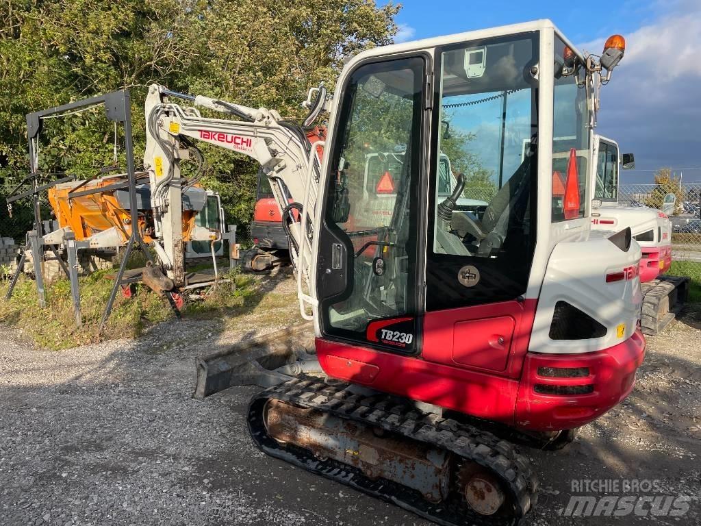 Takeuchi TB 230 حفارات صغيرة أقل من 7 طن (حفارات صغيرة)