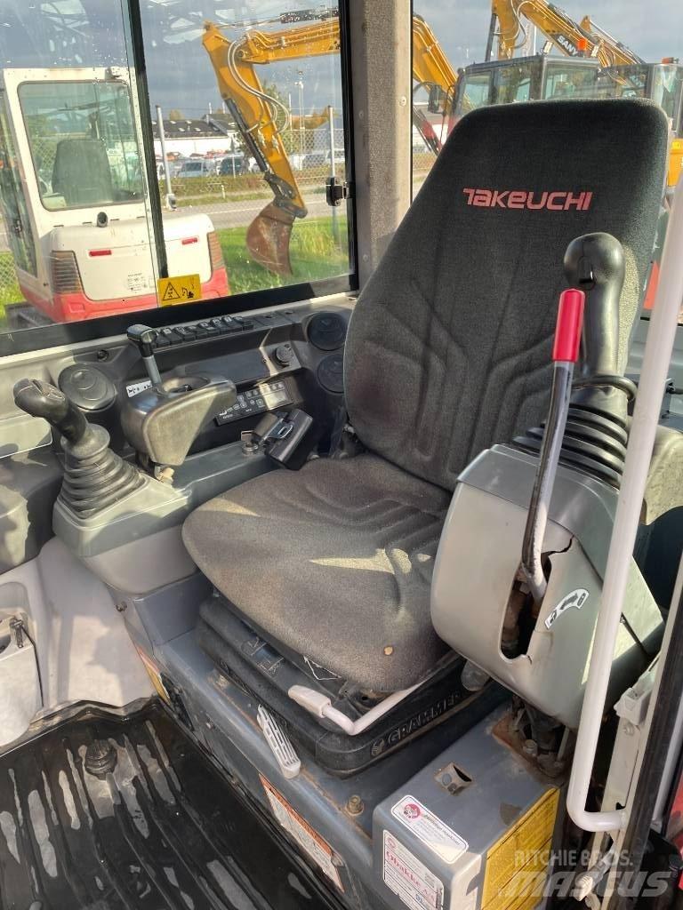 Takeuchi TB 230 حفارات صغيرة أقل من 7 طن (حفارات صغيرة)