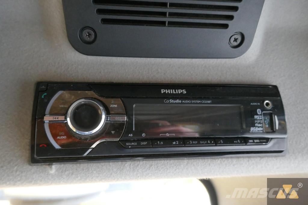 CAT 352F حفارات زحافة