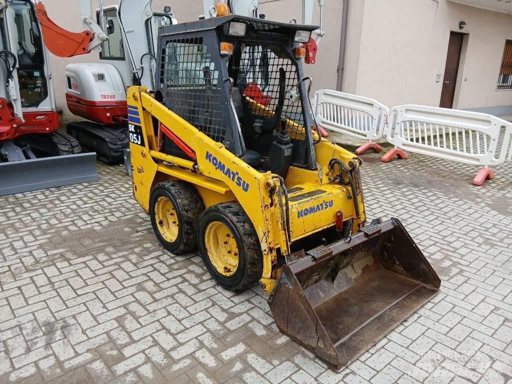Komatsu SK 05 J لوادر انزلاقية التوجيه