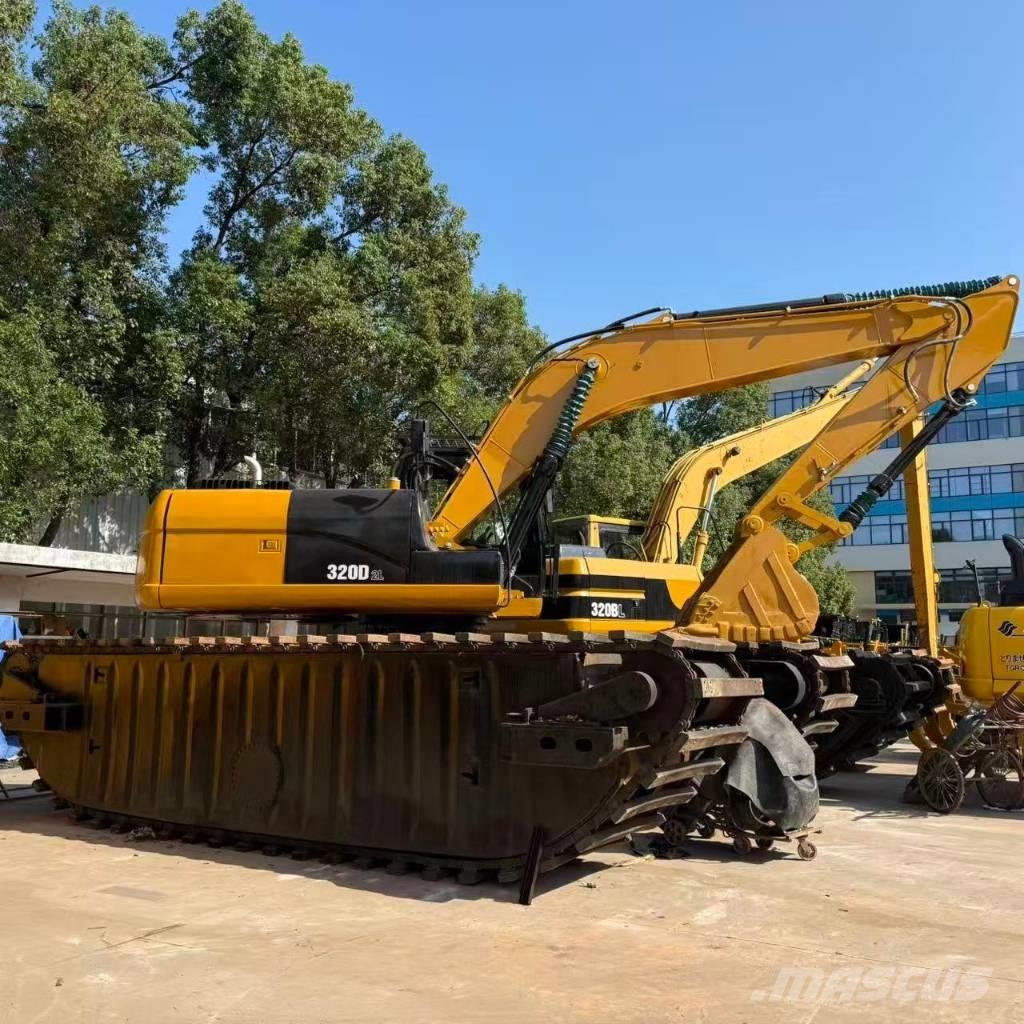 CAT 320 D الحفارات البرمائية