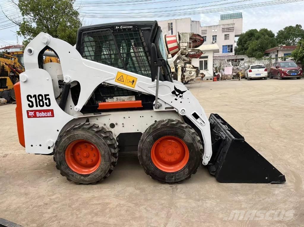 Bobcat S 185 لوادر انزلاقية التوجيه