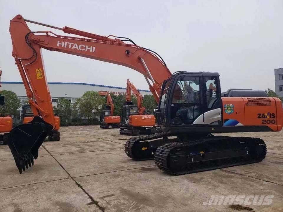 Hitachi zx200 حفارات زحافة