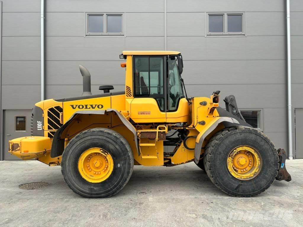 Volvo L 110 F لوادر بعجل