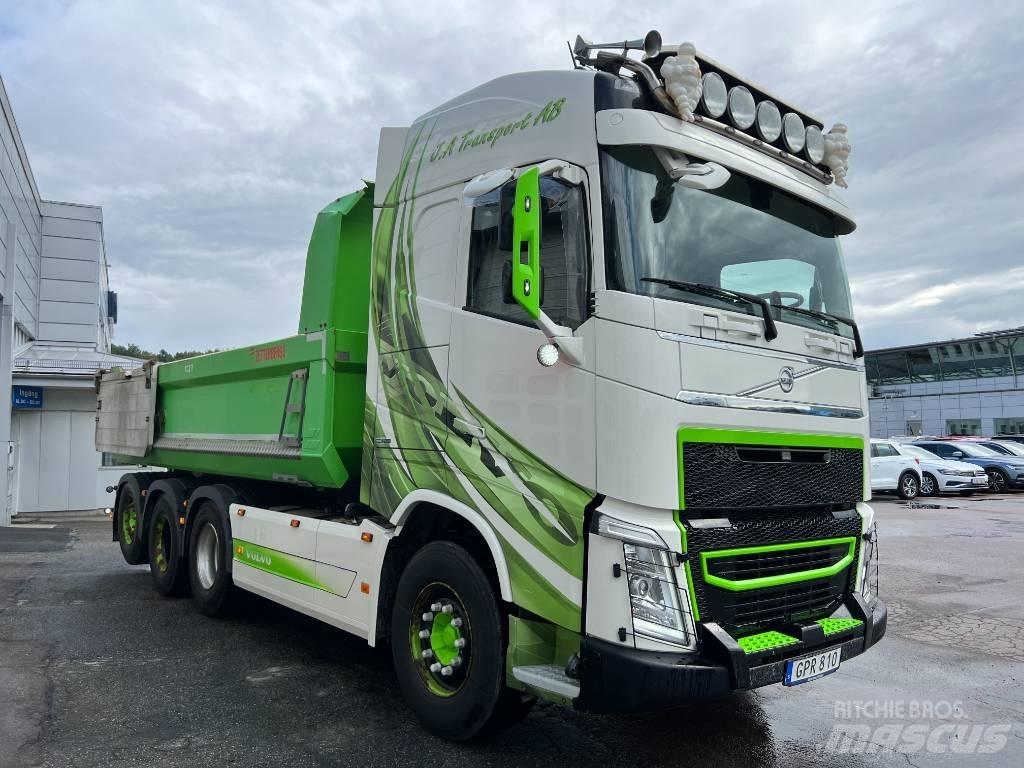 Volvo FH 8*4 شاحنات قلابة