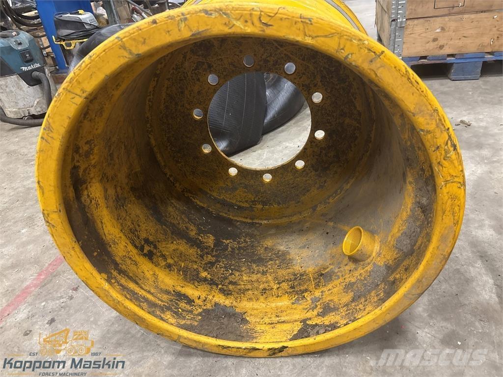 Rottne H8 24x26,5 الإطارات والعجلات والحافات