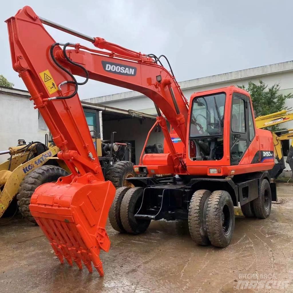 Doosan DH 150 W-7 حفارات بعجل