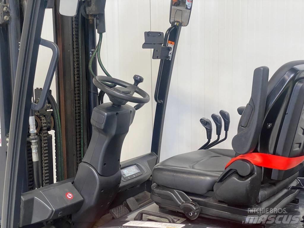 Doosan B30X-7 شاحنات ذات رافعات شوكية تعمل بالكهرباء