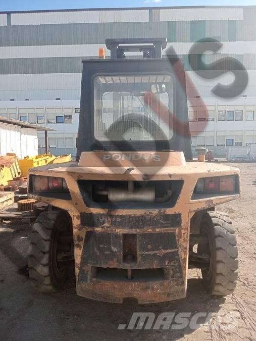 CAT DP 70 N شاحنات الديزل