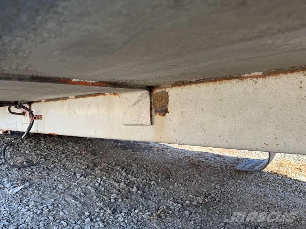 Leach Alpha III شاحنات المخلفات