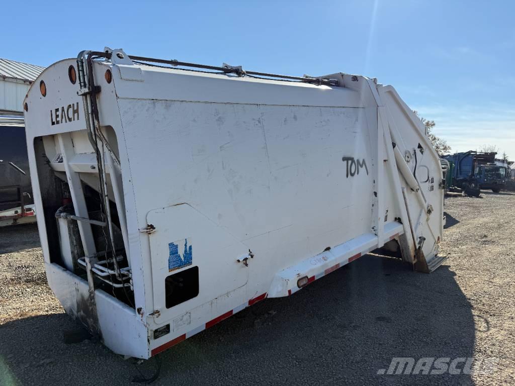 Leach Alpha III شاحنات المخلفات