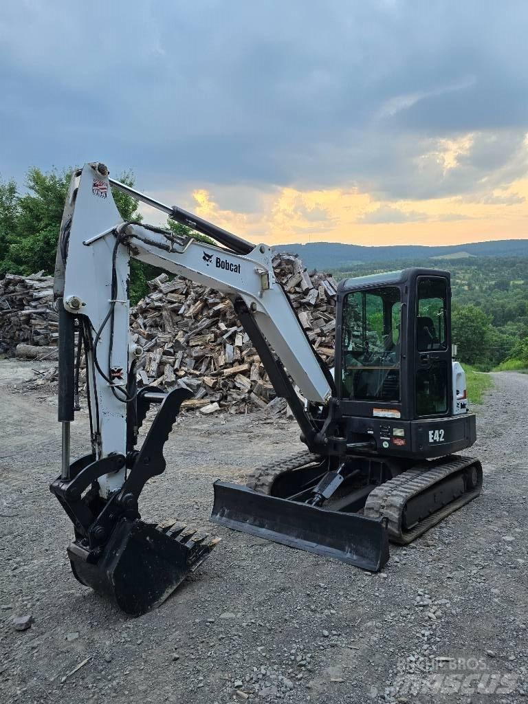 Bobcat E42 حفارات صغيرة أقل من 7 طن (حفارات صغيرة)