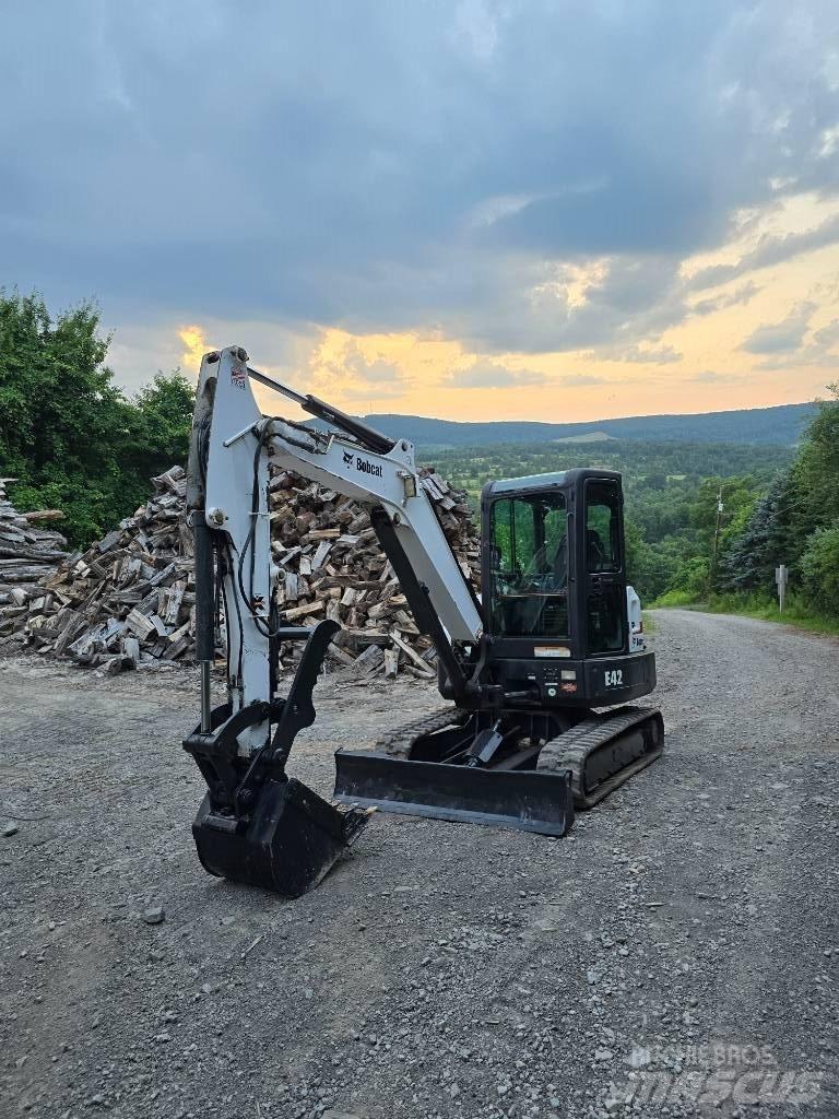 Bobcat E42 حفارات صغيرة أقل من 7 طن (حفارات صغيرة)
