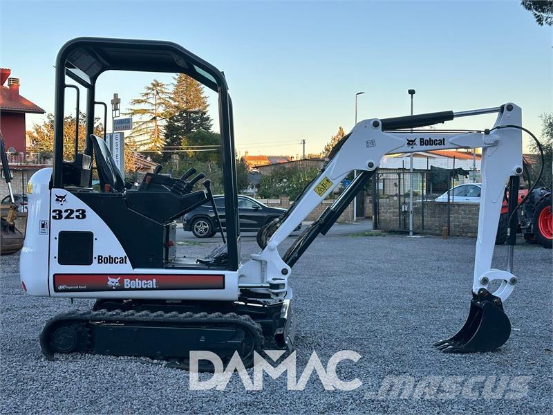 Bobcat 323 حفارات صغيرة أقل من 7 طن (حفارات صغيرة)
