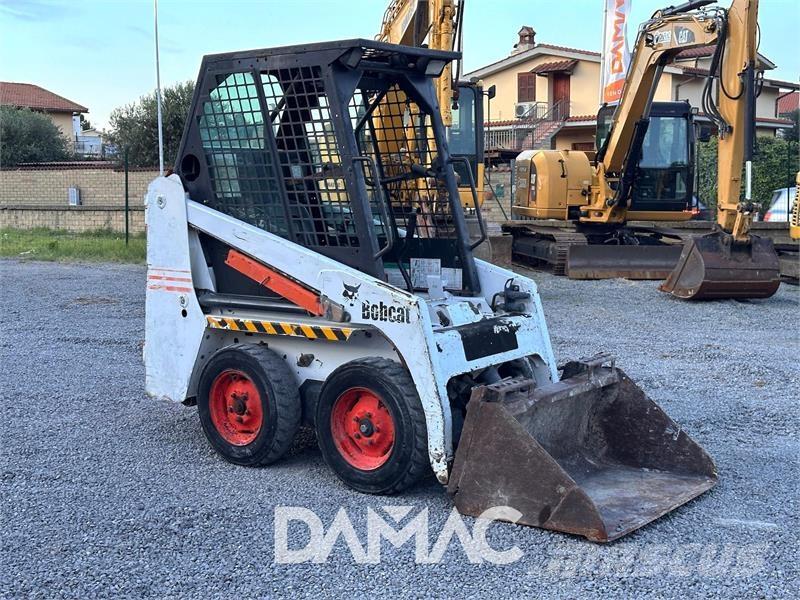 Bobcat 463 لوادر انزلاقية التوجيه