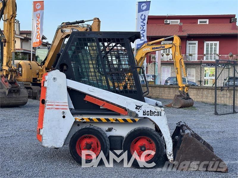 Bobcat 463 لوادر انزلاقية التوجيه
