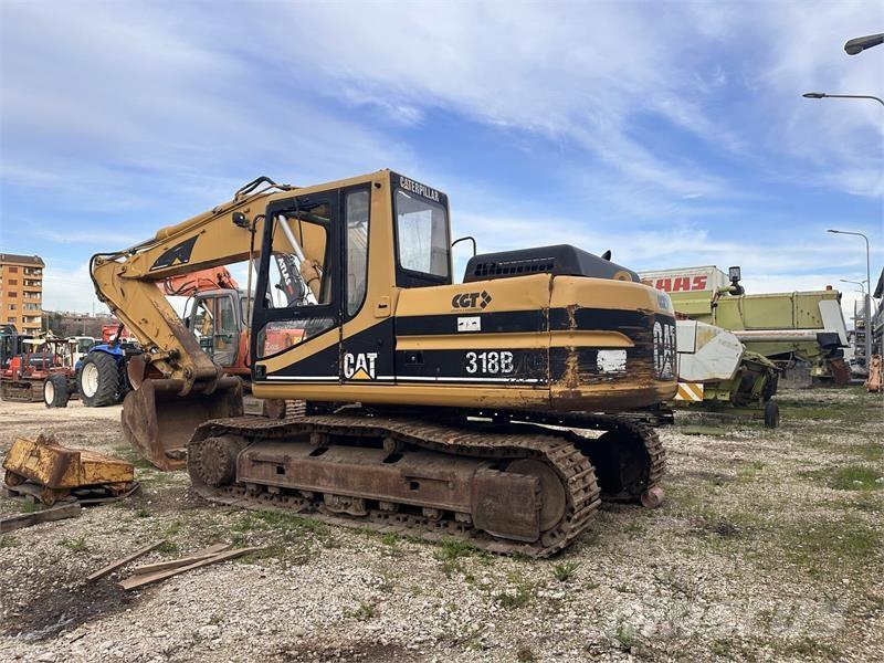 CAT 318B حفارات زحافة
