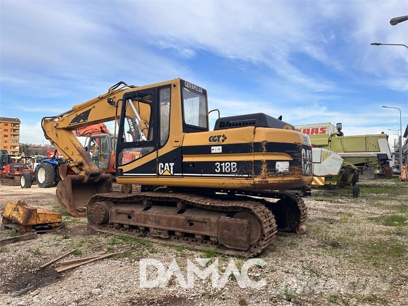 CAT 318B حفارات زحافة