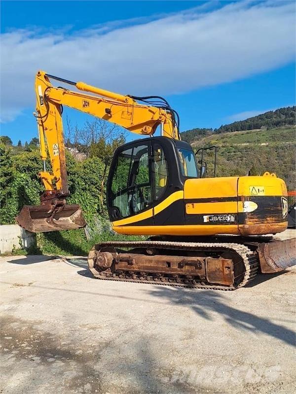 JCB JS130 حفارات زحافة