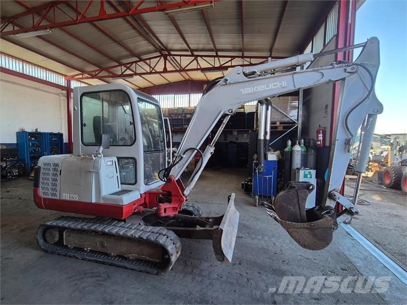 Takeuchi TB135 حفارات صغيرة أقل من 7 طن (حفارات صغيرة)