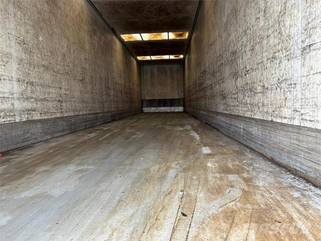 Schmitz 3aks نصف مقطورات ذات هيكل صندوقي