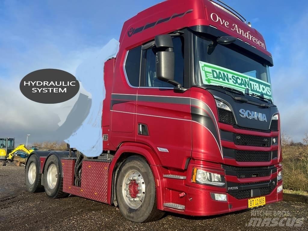 Scania R650 6x4 وحدات الجر