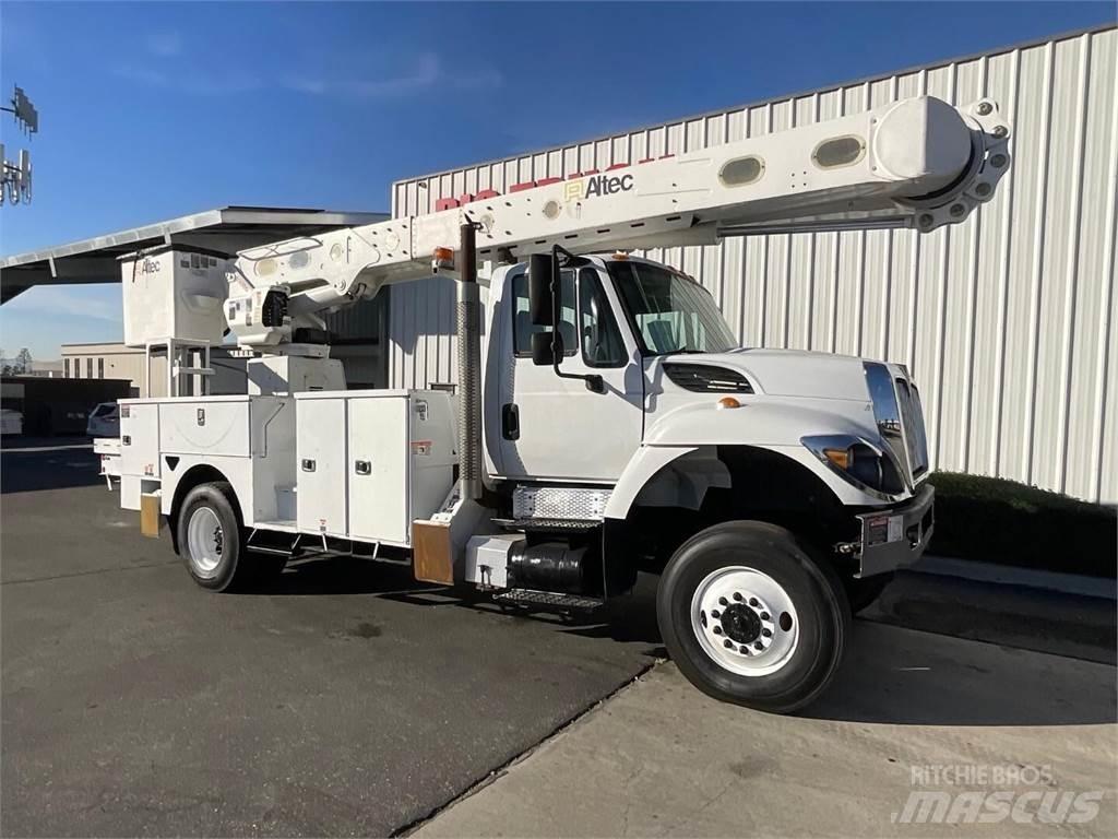 Altec AM55 المنصات الهوائية المثبتة على شاحنة