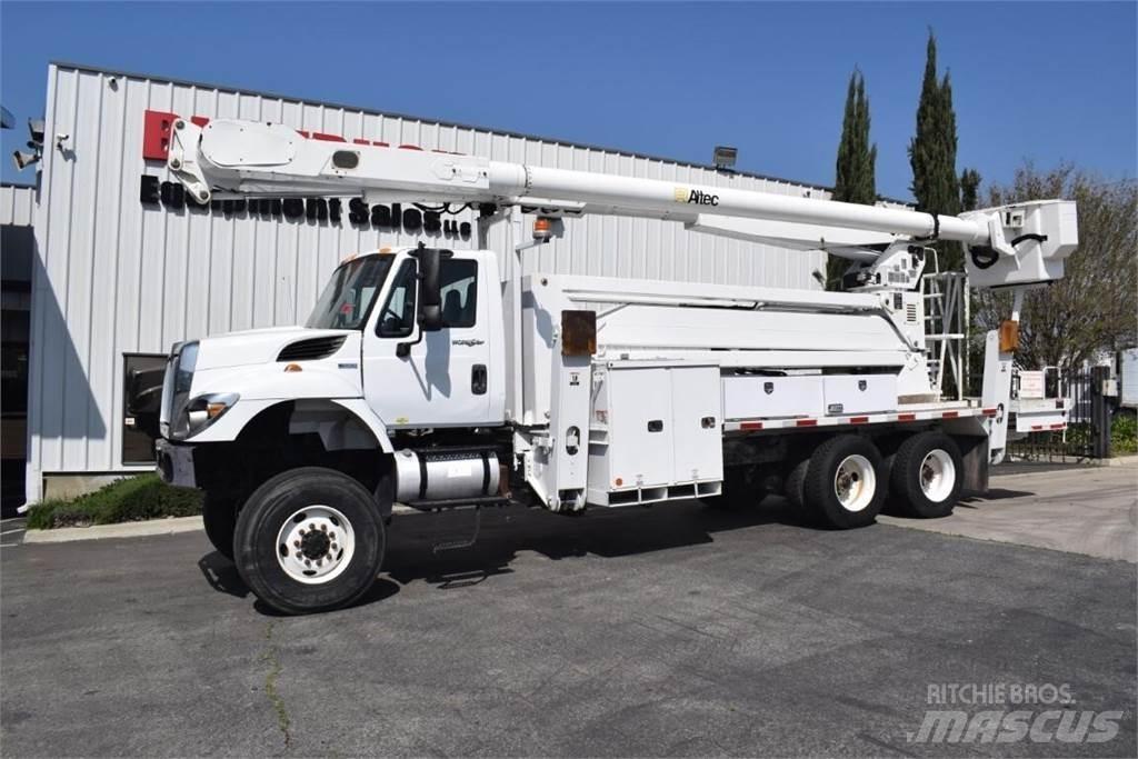 Altec AM900-E100 المنصات الهوائية المثبتة على شاحنة
