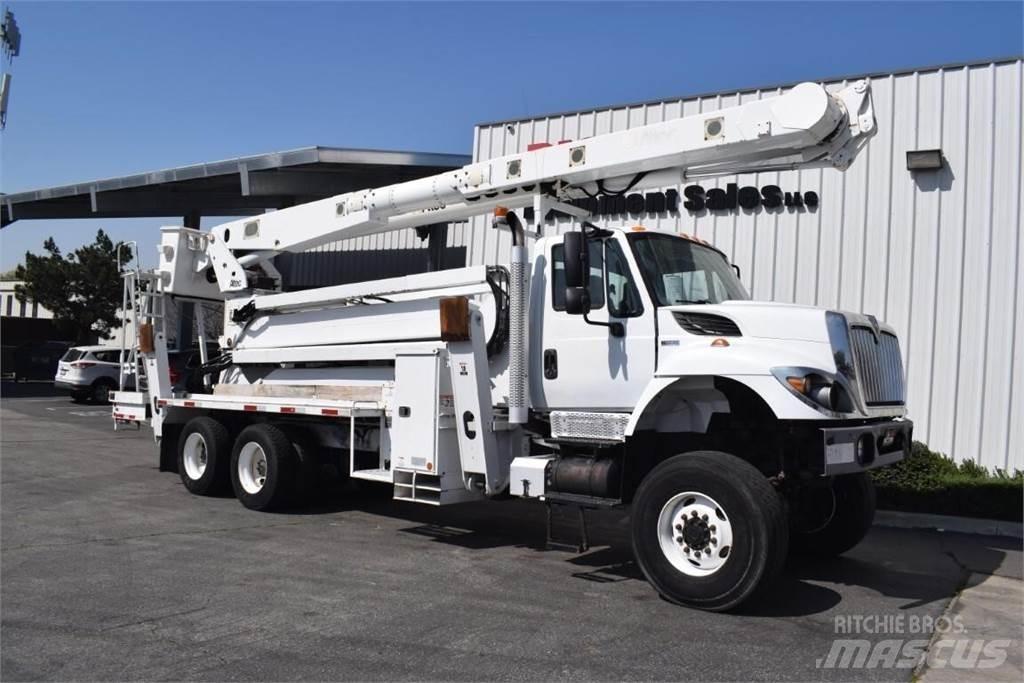 Altec AM900-E100 المنصات الهوائية المثبتة على شاحنة