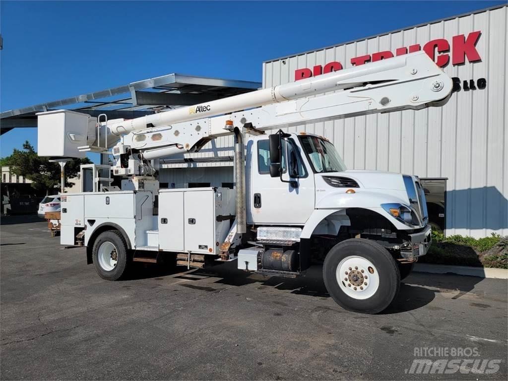 Altec AN55E المنصات الهوائية المثبتة على شاحنة