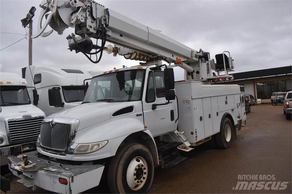 Altec D2045TR شاحنات المعدات  المحمولة لحفر الآبار