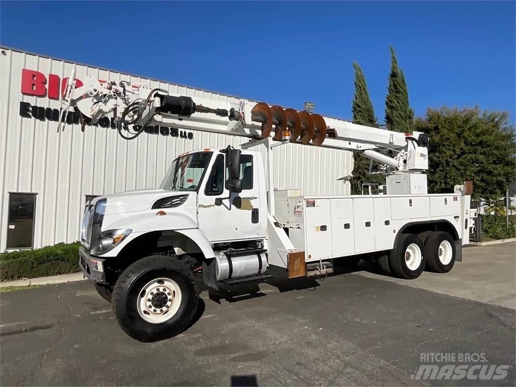 Altec D4065BTR شاحنات المعدات  المحمولة لحفر الآبار