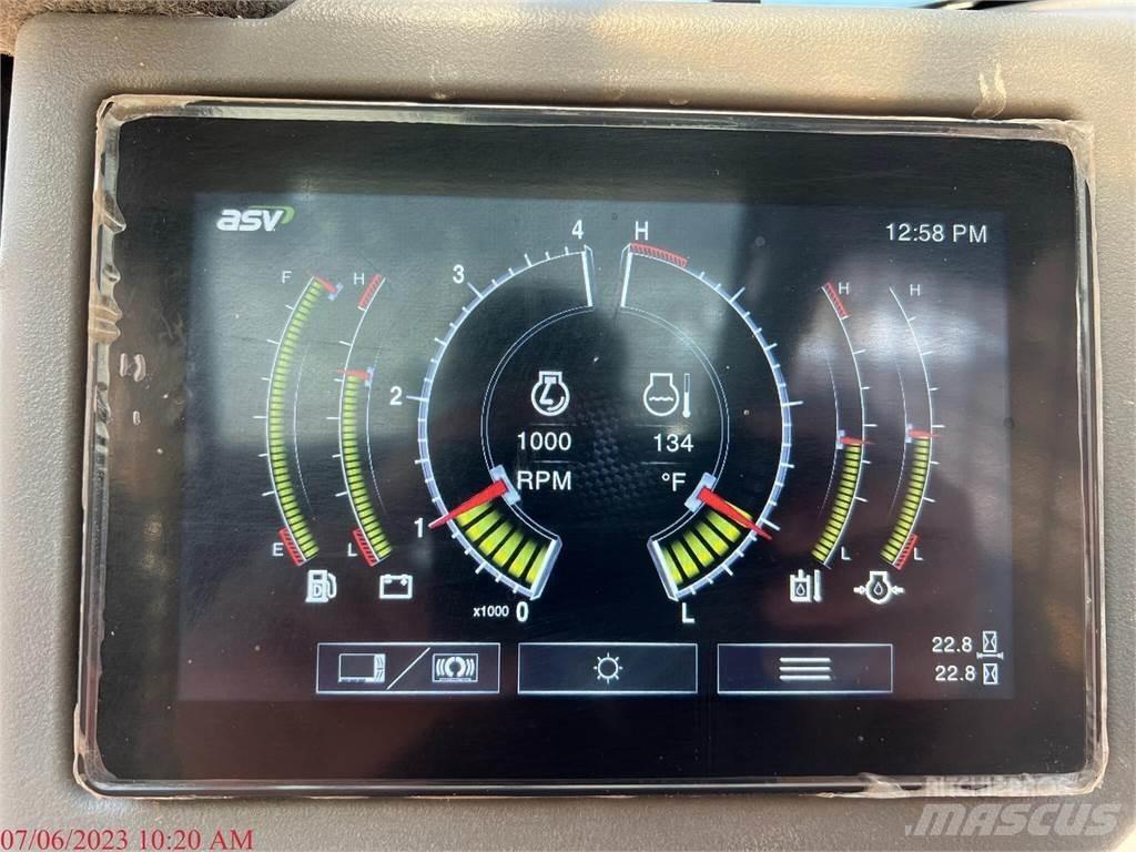 ASV POSI-TRACK RT75 لوادر انزلاقية التوجيه