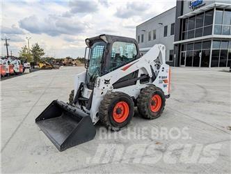 Bobcat S650 لوادر انزلاقية التوجيه