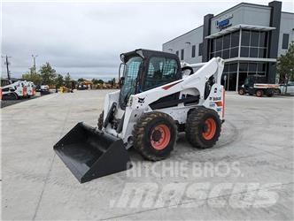 Bobcat S850 لوادر انزلاقية التوجيه