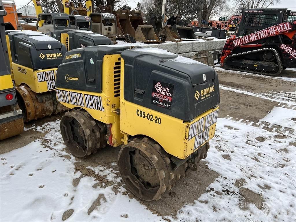 Bomag BMP8500 مداحل رجاجة مجرورة