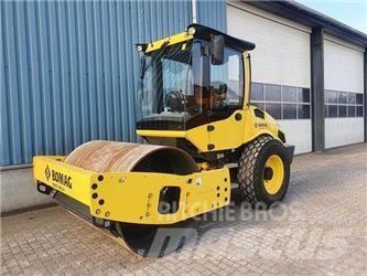 Bomag BW177D-5 مداحل ثنائية الاسطوانة
