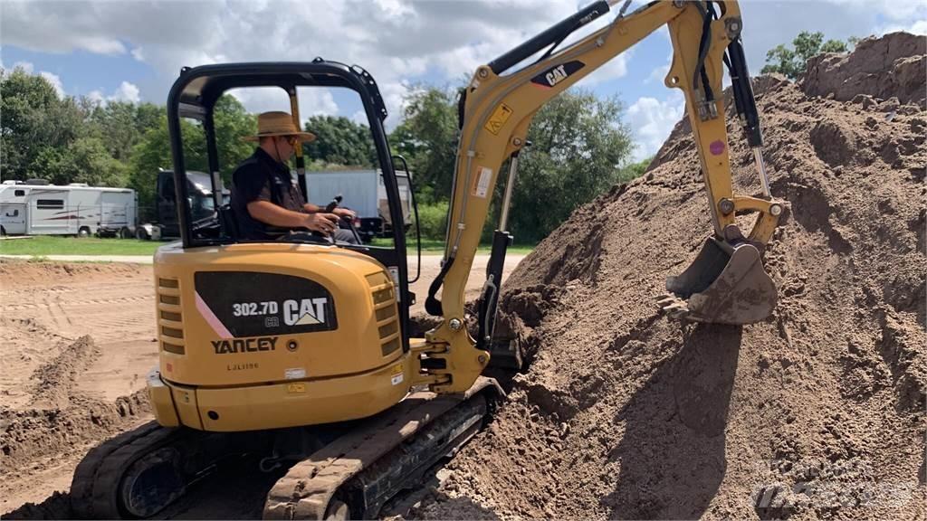 CAT 302.7D CR حفارات صغيرة أقل من 7 طن (حفارات صغيرة)
