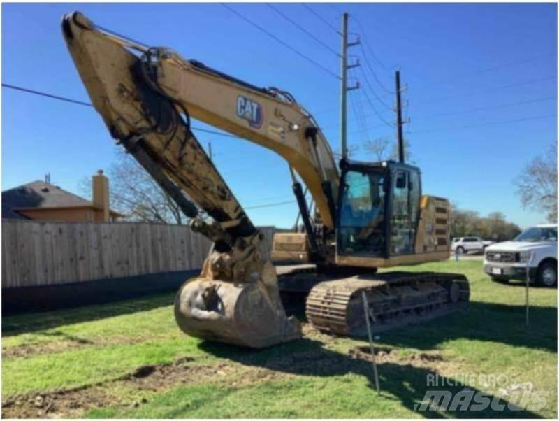 CAT 320 حفارات زحافة