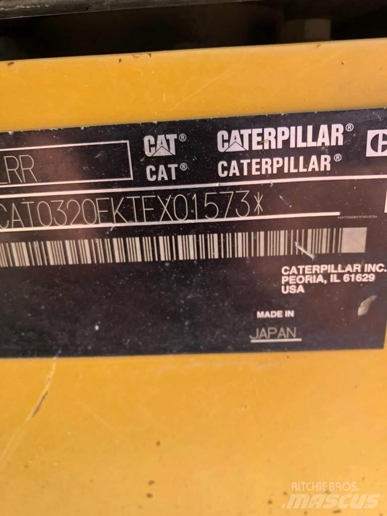 CAT 320ELRR حفارات زحافة