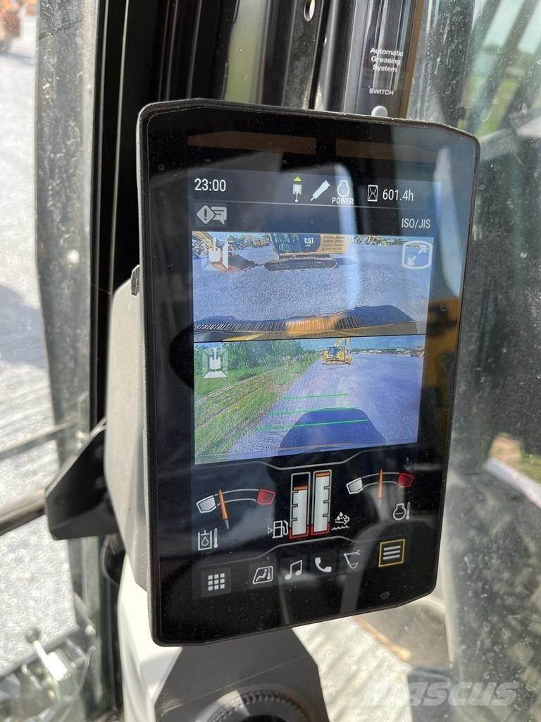 CAT 320GC حفارات زحافة