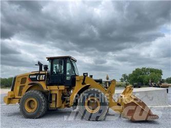 CAT 950M لوادر بعجل