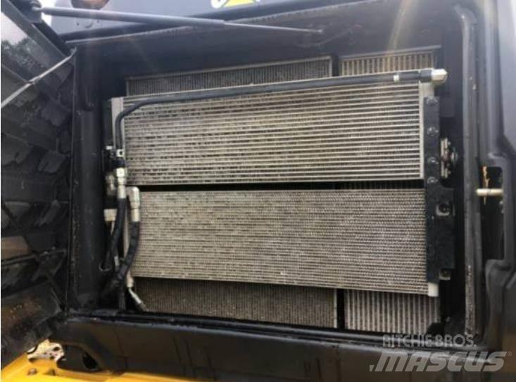 CAT 950M لوادر بعجل