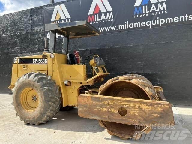 CAT CP-563C مكابس المخلفات