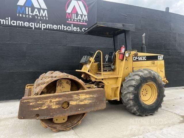 CAT CP-563C مكابس المخلفات