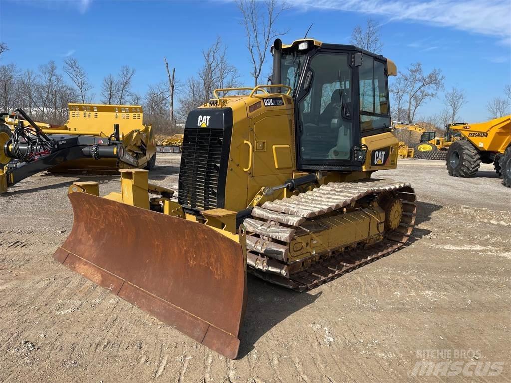 CAT D3K2 LGP بلدوزرات مجنزرة