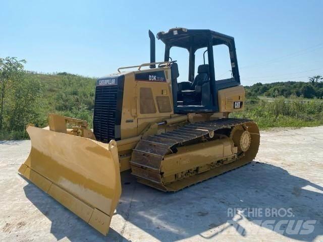 CAT D3K2 LGP بلدوزرات مجنزرة