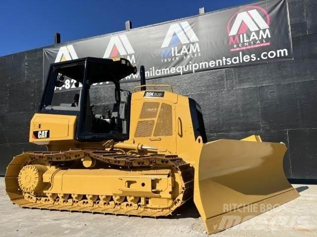 CAT D5K2 LGP بلدوزرات مجنزرة