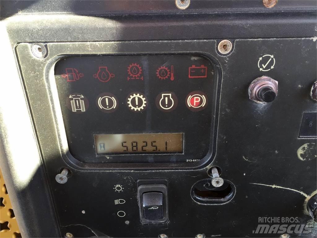 CAT D6N LGP رافعات مد أنابيب