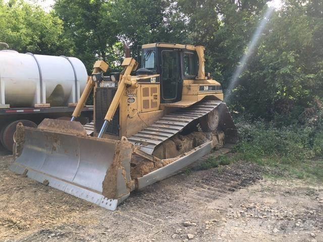 CAT D6R LGP II بلدوزرات مجنزرة